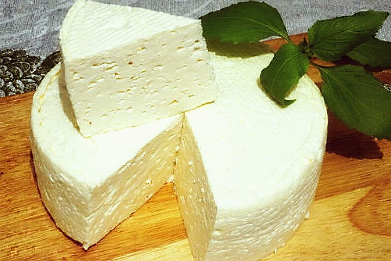 Простой рецепт домашнего французского сыра
