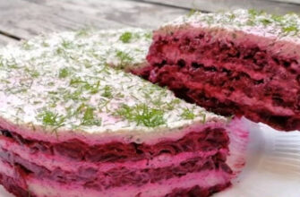 Один из самых вкусных слоеных салатов со свеклой «Рубиновый». Непременно украсит ваш стол и порадует ярким вкусом!