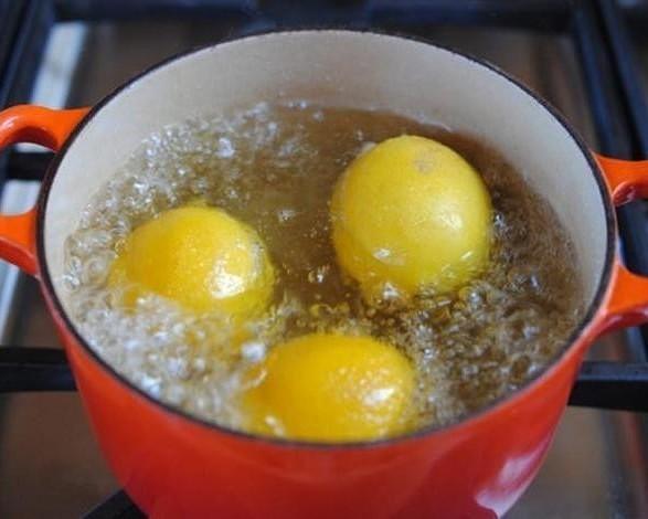 Сварите лимоны вечером и пейте жидкость, когда проснетесь… Вы будете потрясены результатами!