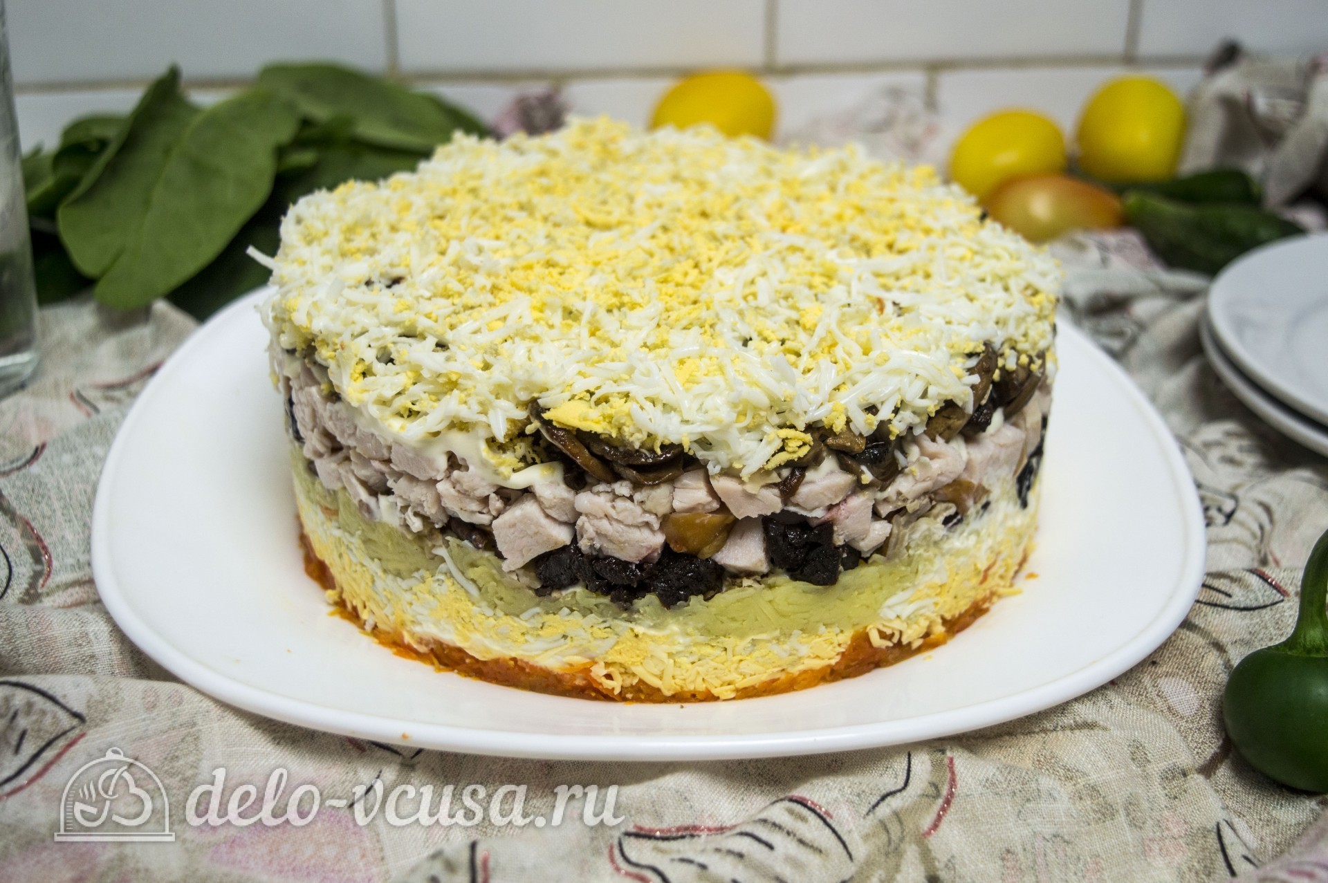 Шикарный торт-салат закусочный — это наслаждение вкусом!